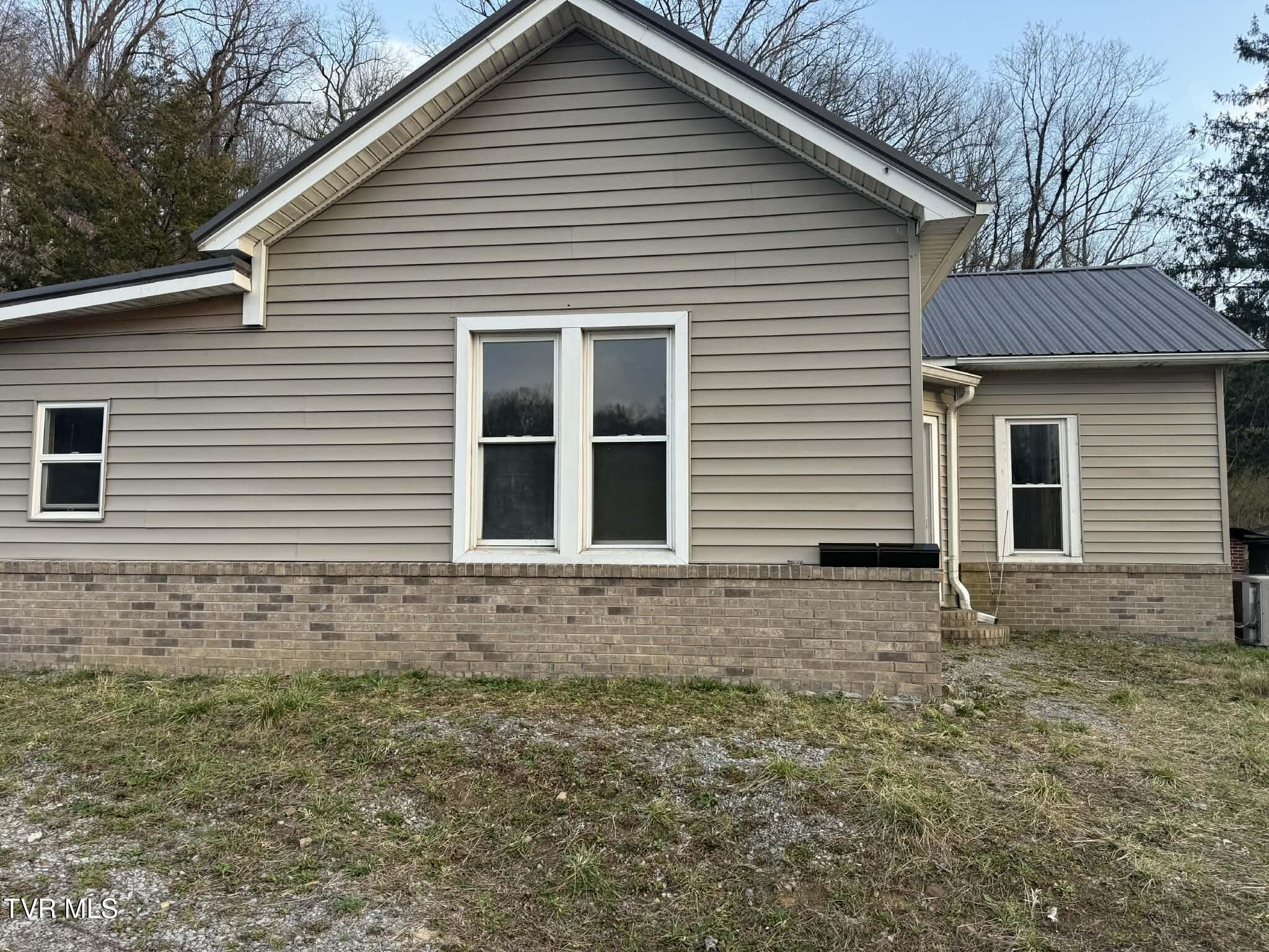 620 East Gilley Avenue