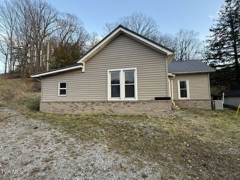 620 East Gilley Avenue Big Stone Gap VA 24219