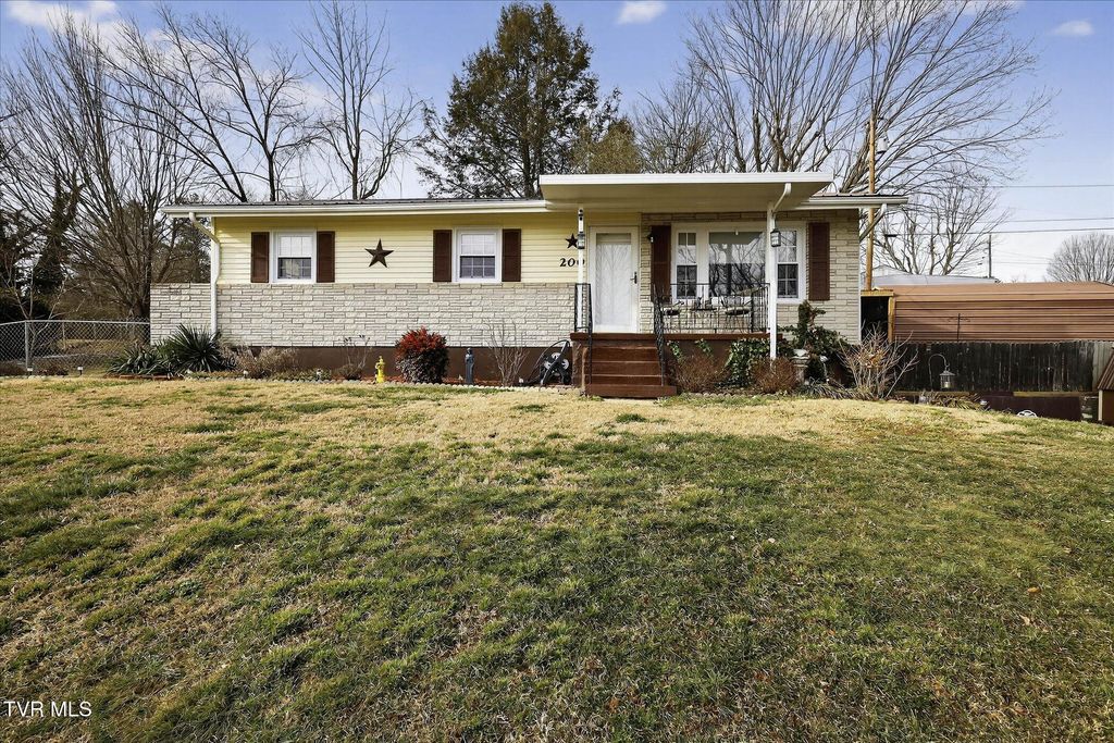 Photo of 200 Keith Road, Bristol, TN 37620 (MLS # 9989963)