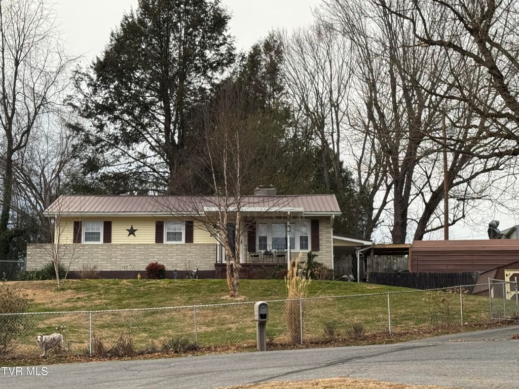 Photo of 200 Keith Road, Bristol, TN 37620 (MLS # 9989963)