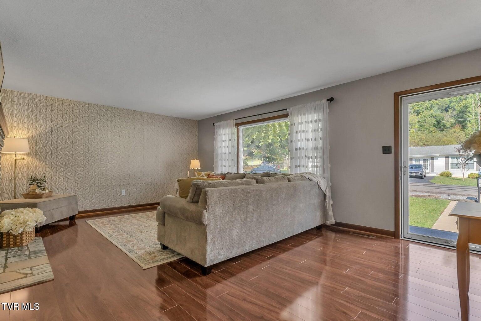 2216 Westfield Street, Bristol, Virginia image 7
