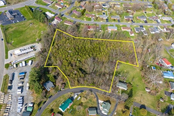 ADDRESS PRIVATE, BRISTOL, VA 24201 - Image cd7d3cfd82a5c68bef53adb04e7052fd/2433768172