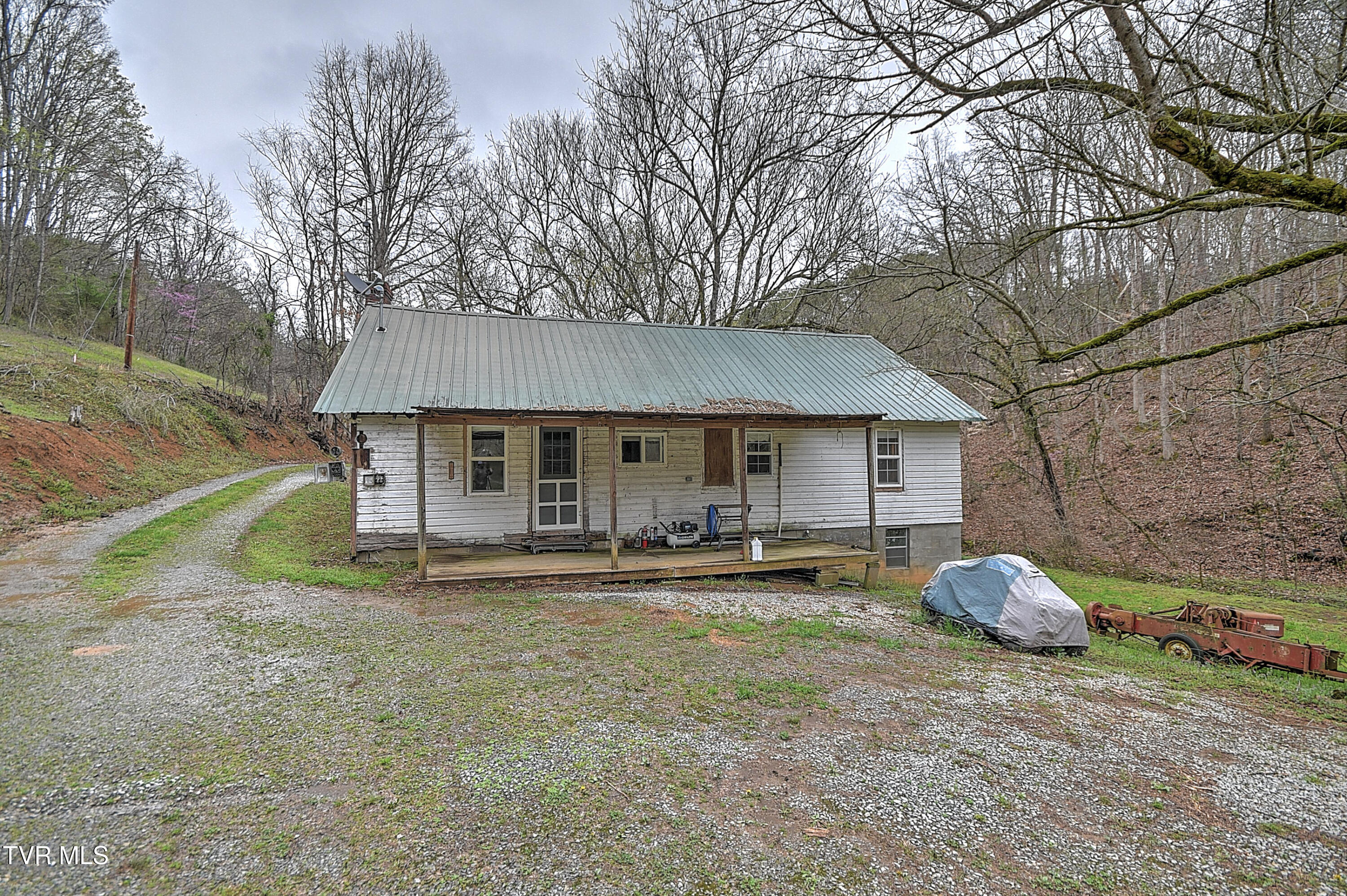 2461 Summer Way, Parrottsville, Tennessee image 7