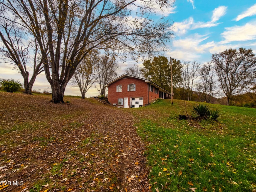 Photo of 2151 Horton Ford Road, Eidson, TN 37731 (MLS # 9988314)