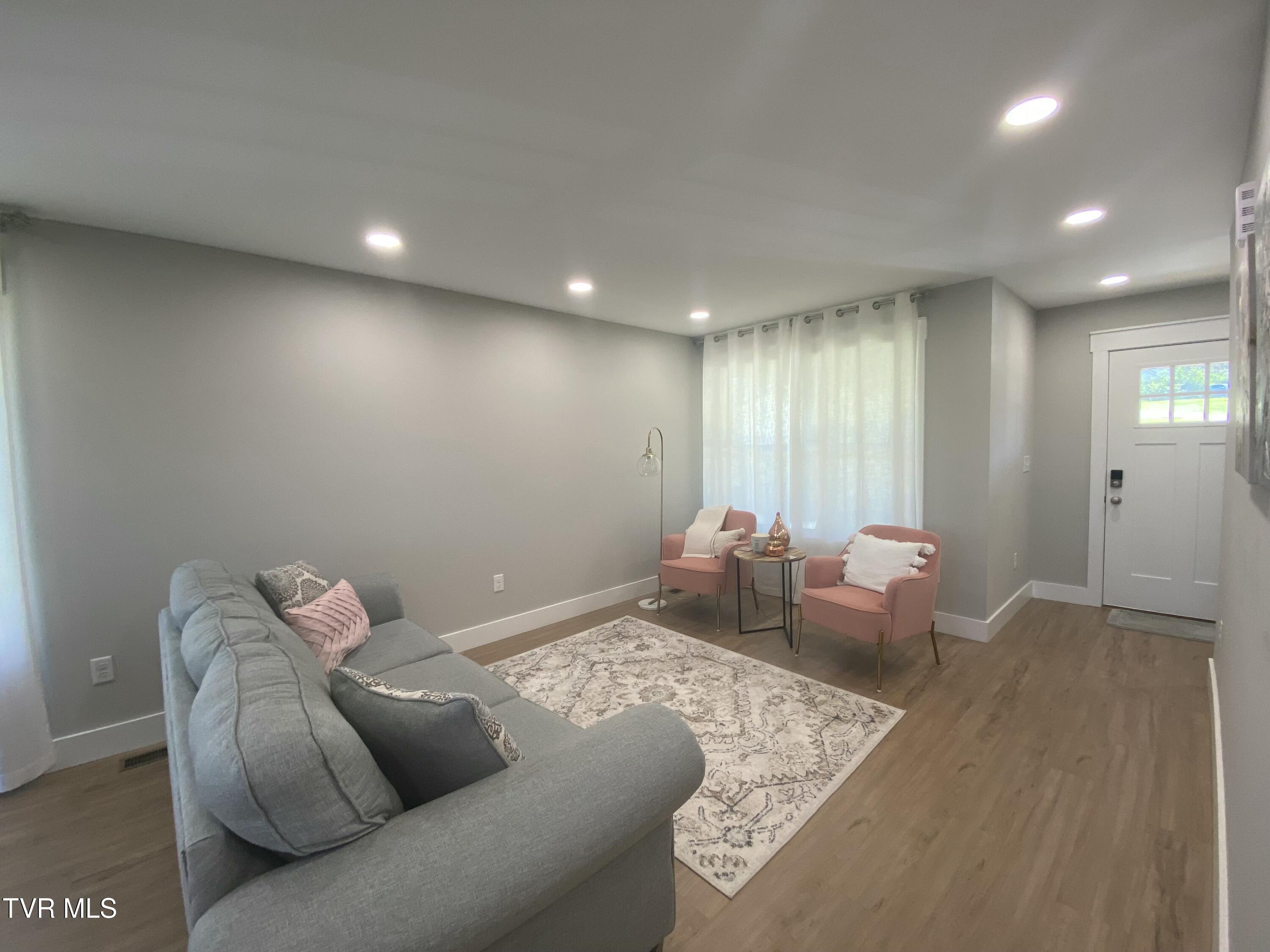 2410 Textile Street, Johnson City, Tennessee image 8