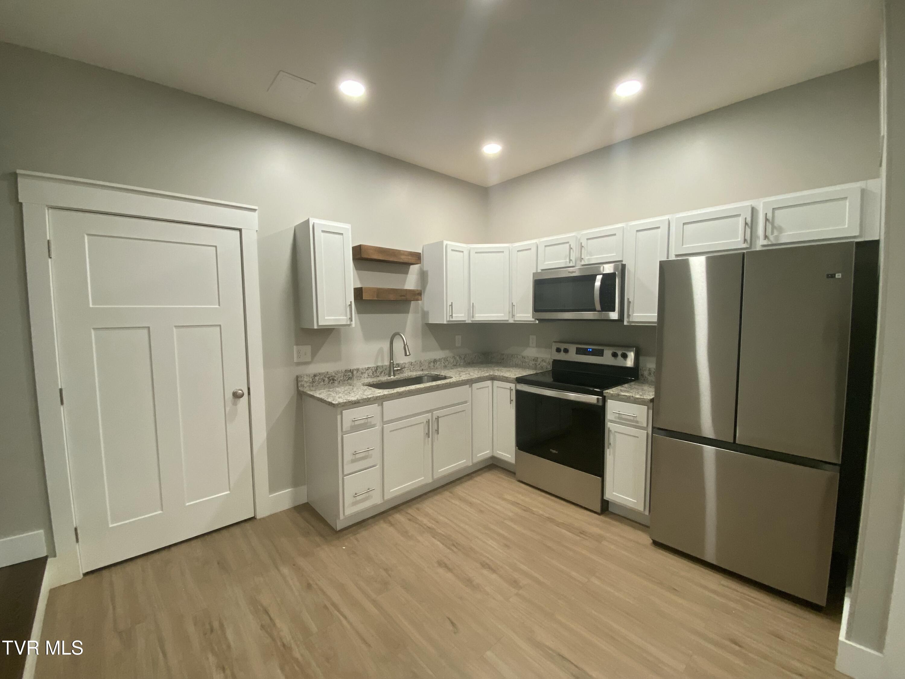 2410 Textile Street, Johnson City, Tennessee image 20