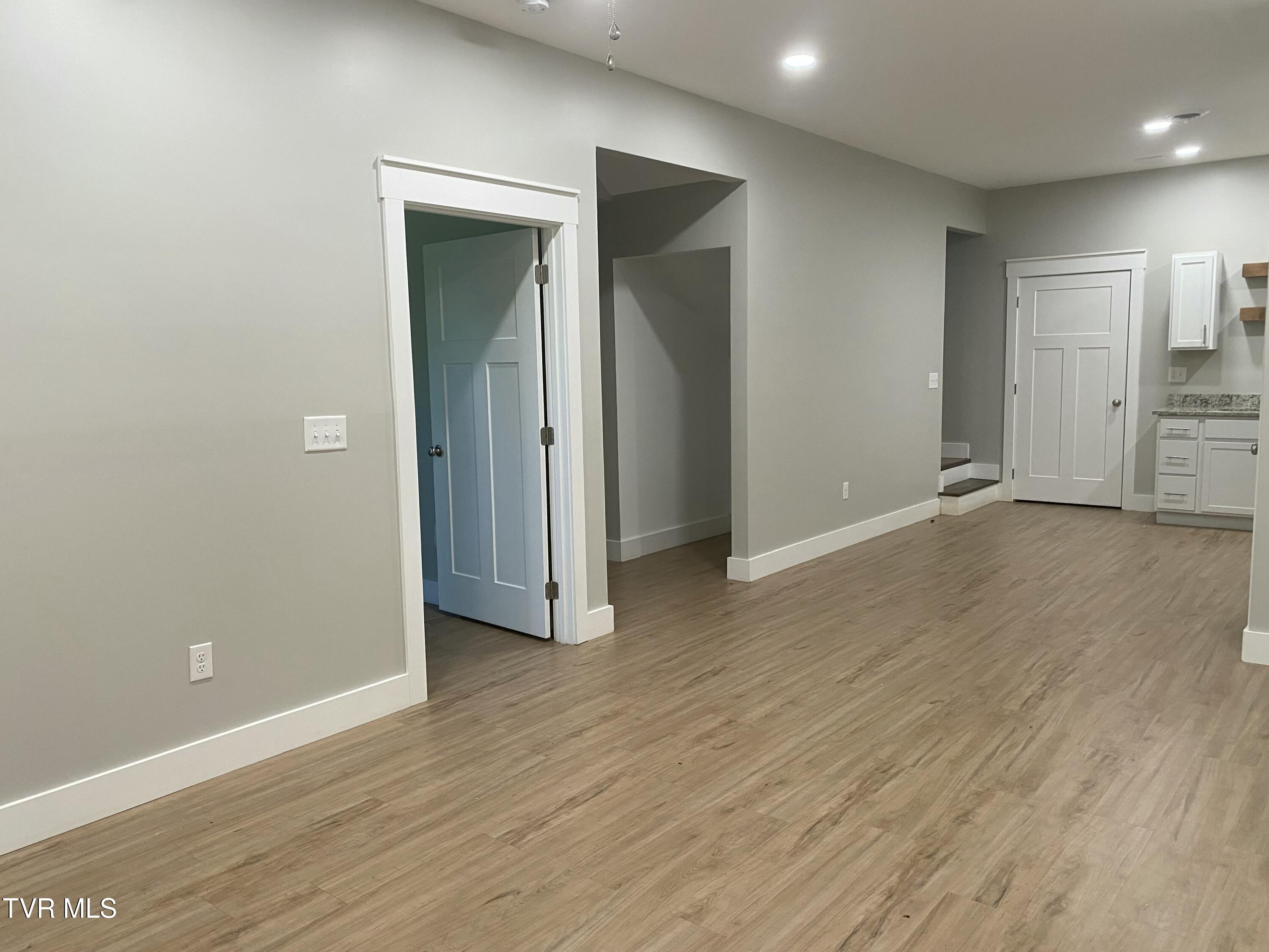 2410 Textile Street, Johnson City, Tennessee image 18