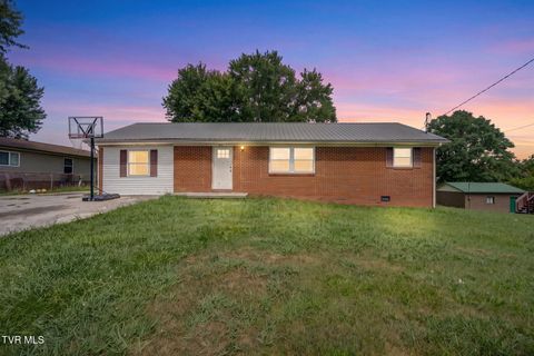 Photo of 602 Hilltop Drive, Morristown, TN 37814 (MLS # 9997750)