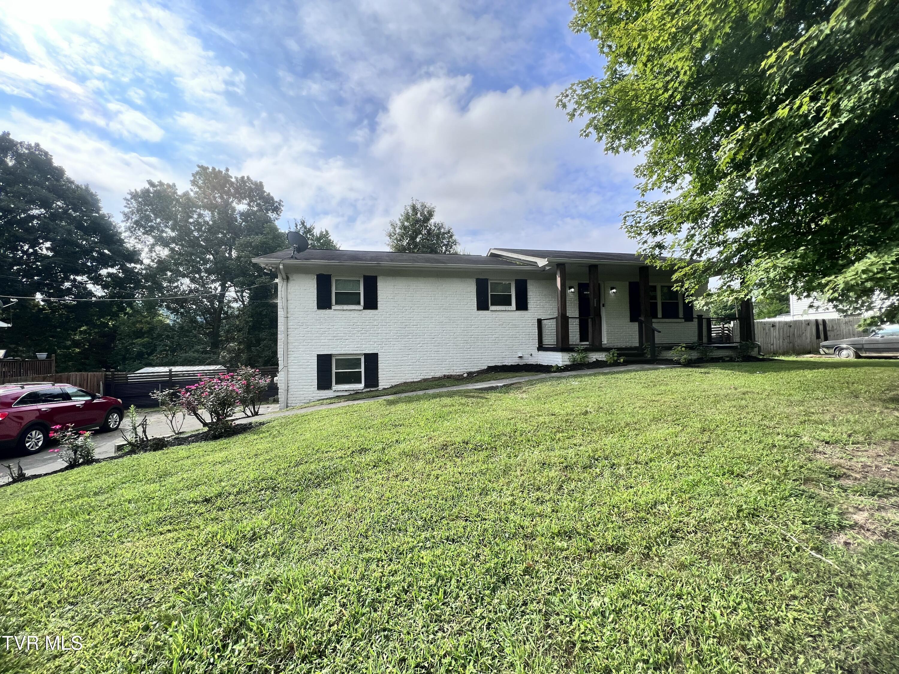 2928 Mynatt Road, Knoxville, Tennessee image 1