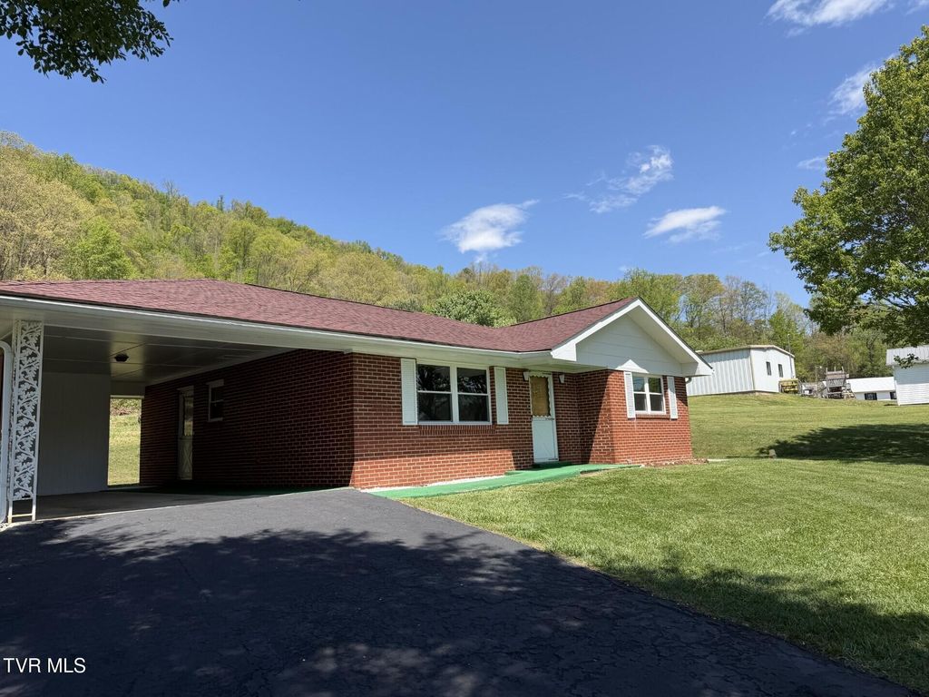 Photo of 487 Right Poor Valley Road, Pennington Gap, VA 24277 (MLS # 9994311)