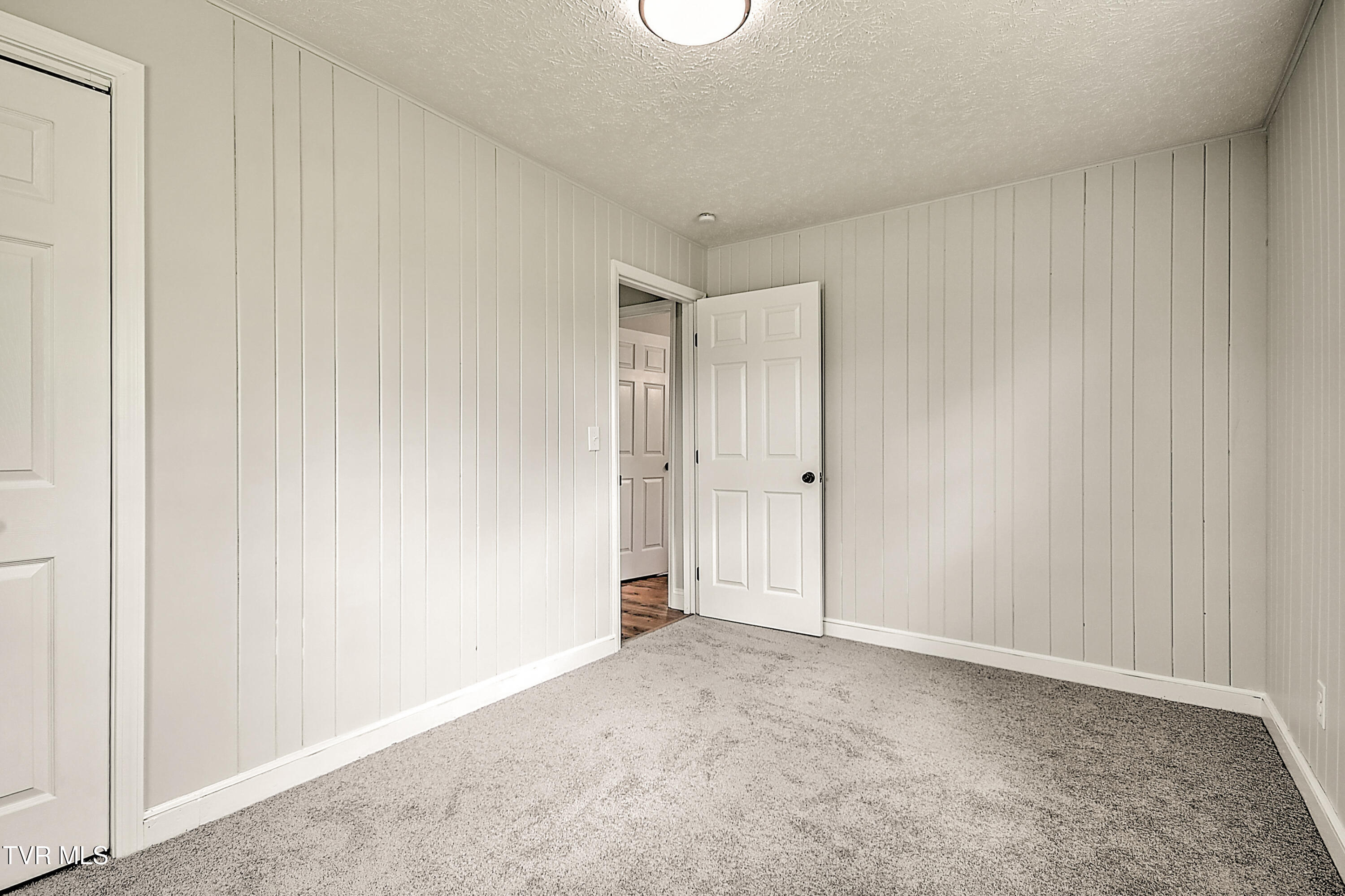 3521 Fort Henry Drive, Kingsport, Tennessee image 13