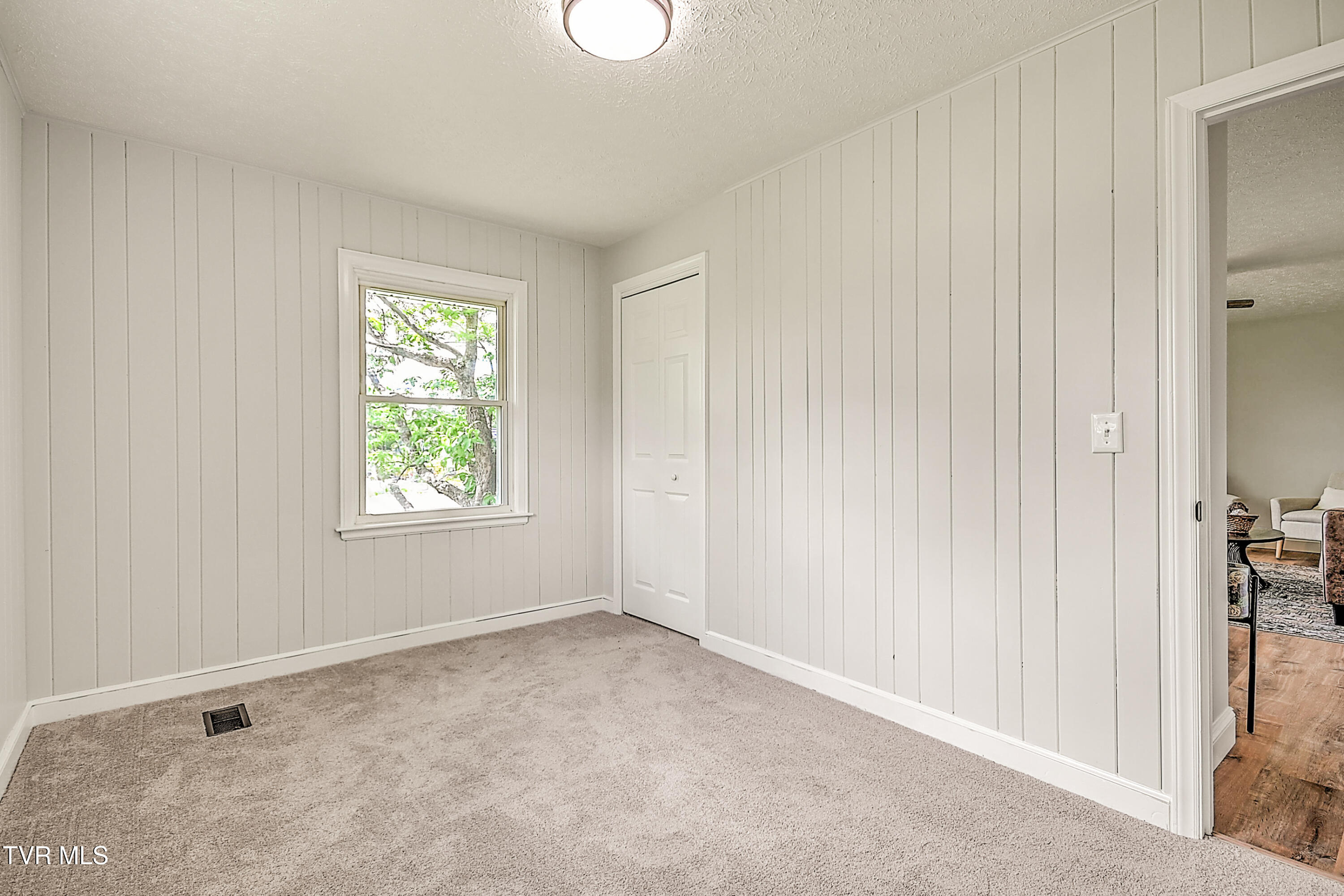3521 Fort Henry Drive, Kingsport, Tennessee image 12