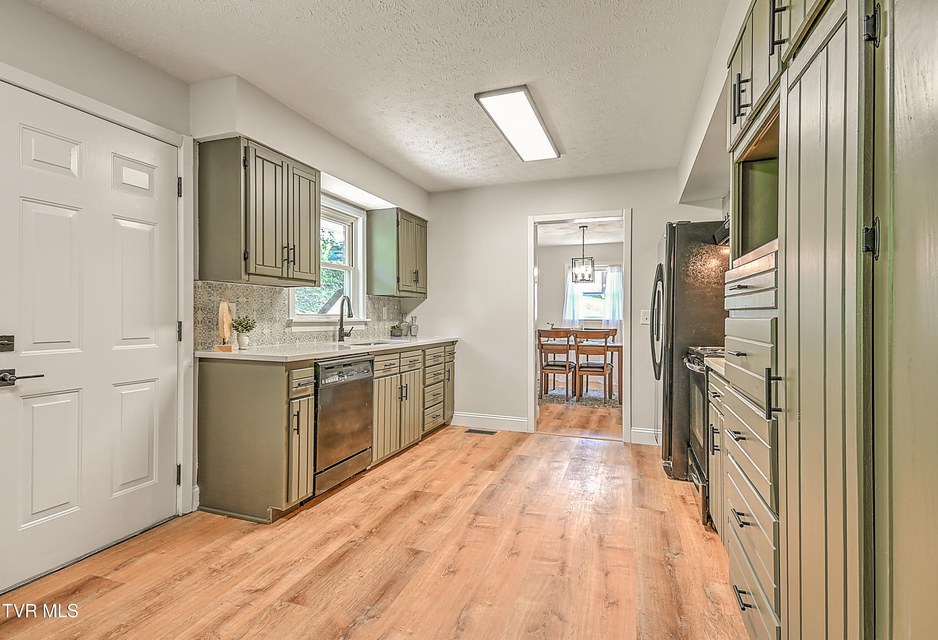 3521 Fort Henry Drive, Kingsport, Tennessee image 17
