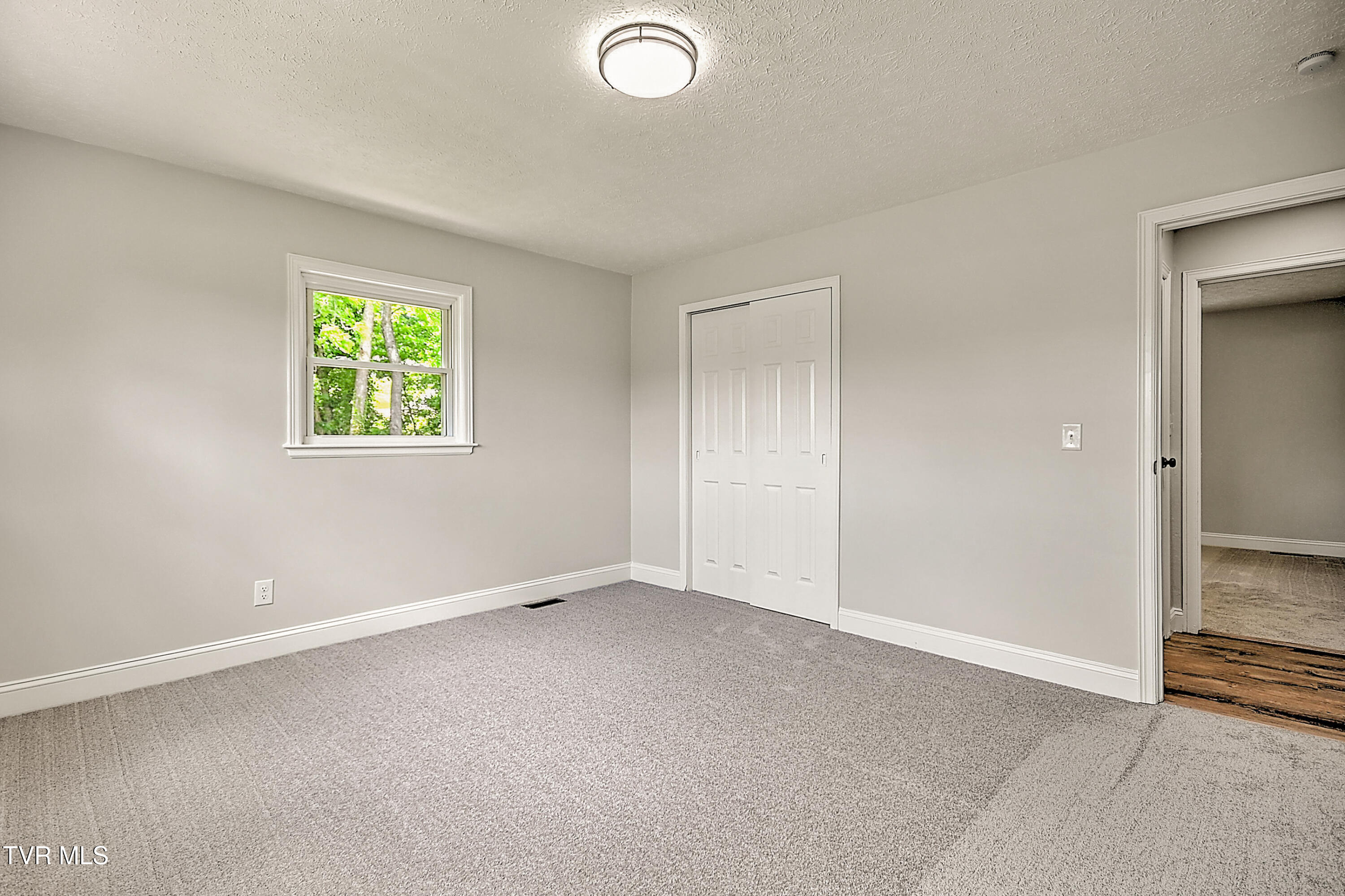 3521 Fort Henry Drive, Kingsport, Tennessee image 28