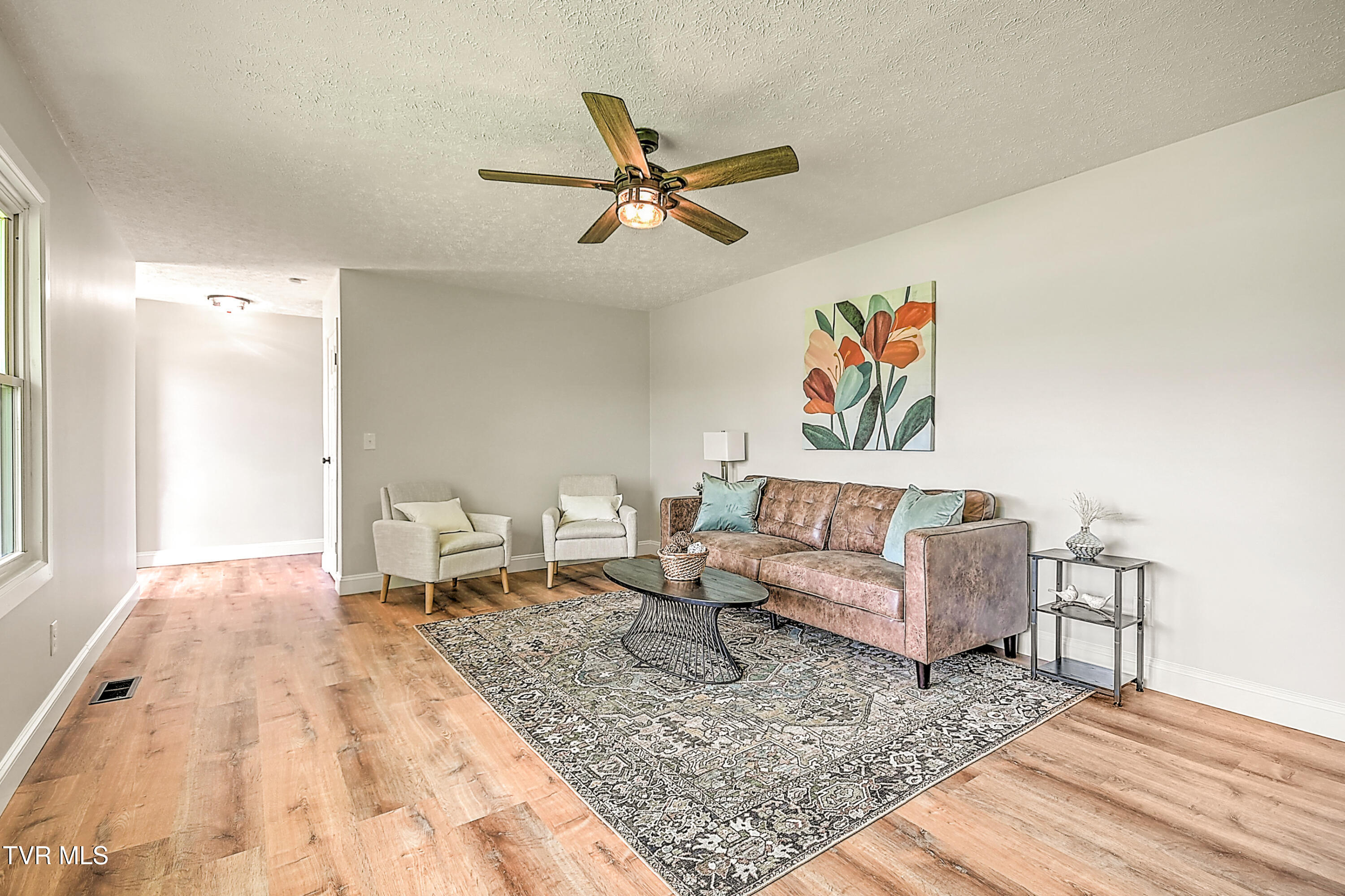 3521 Fort Henry Drive, Kingsport, Tennessee image 9