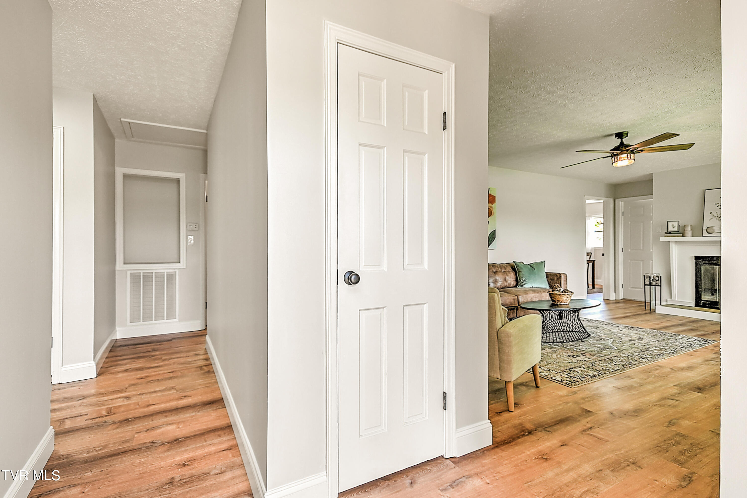3521 Fort Henry Drive, Kingsport, Tennessee image 5