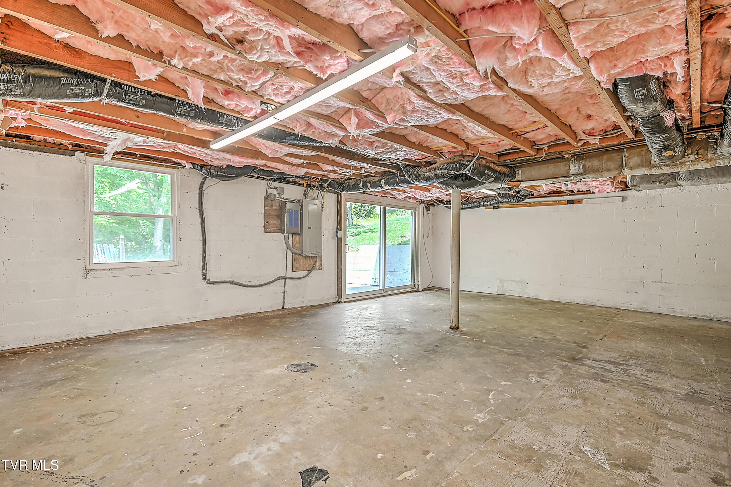 3521 Fort Henry Drive, Kingsport, Tennessee image 35