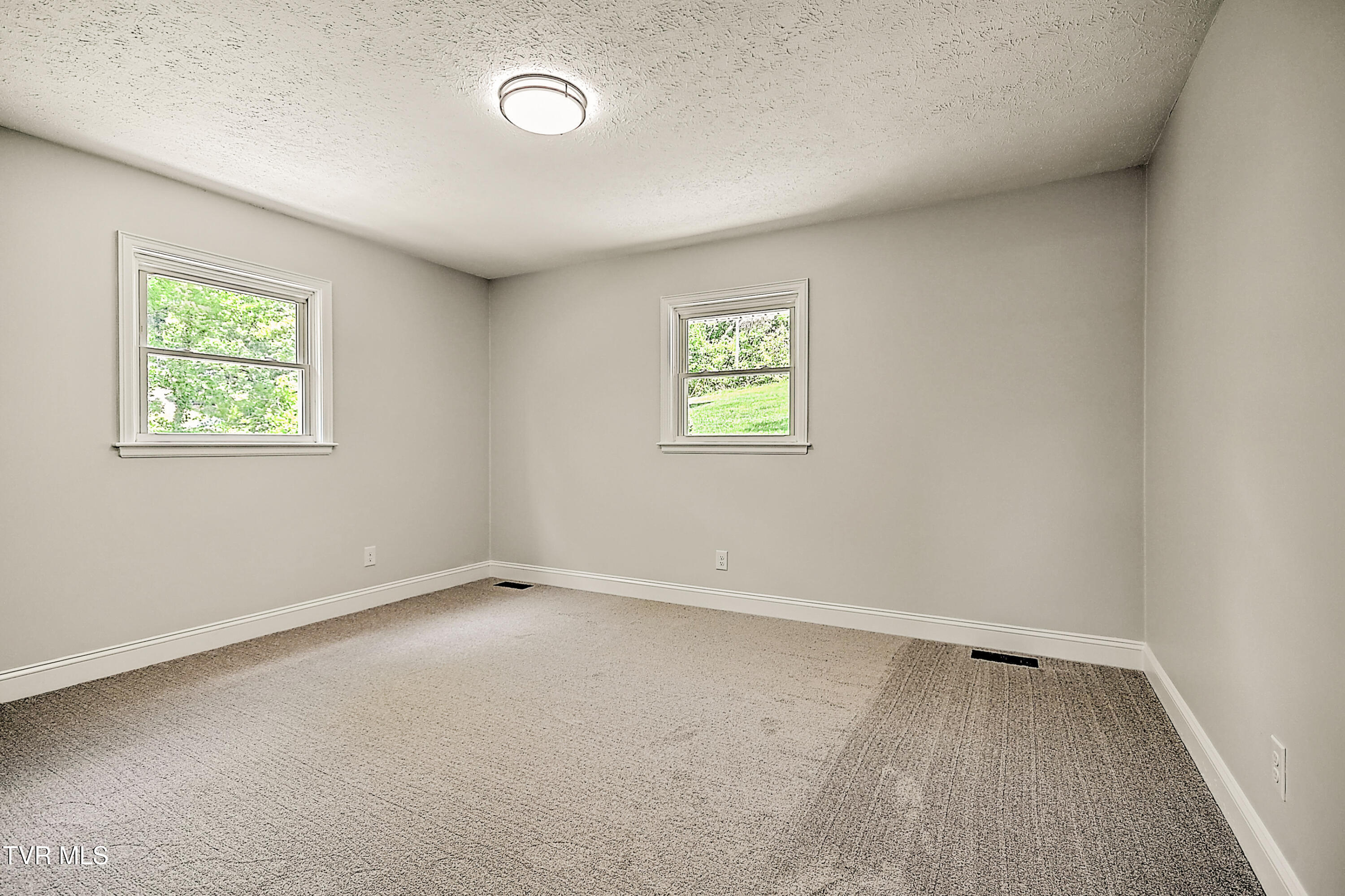 3521 Fort Henry Drive, Kingsport, Tennessee image 24