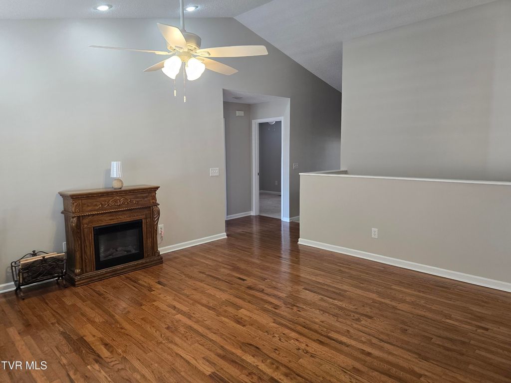 Photo of 210 Taylor Drive, Piney Flats, TN 37686 (MLS # 9992138)