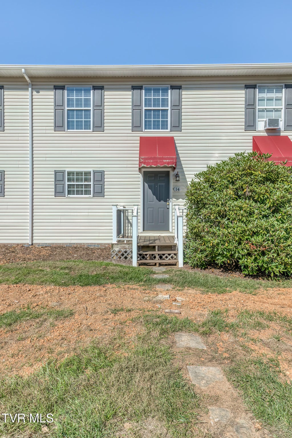 Photo of 2201 Cherokee Road #14, Johnson City, TN 37604 (MLS # 10002488)