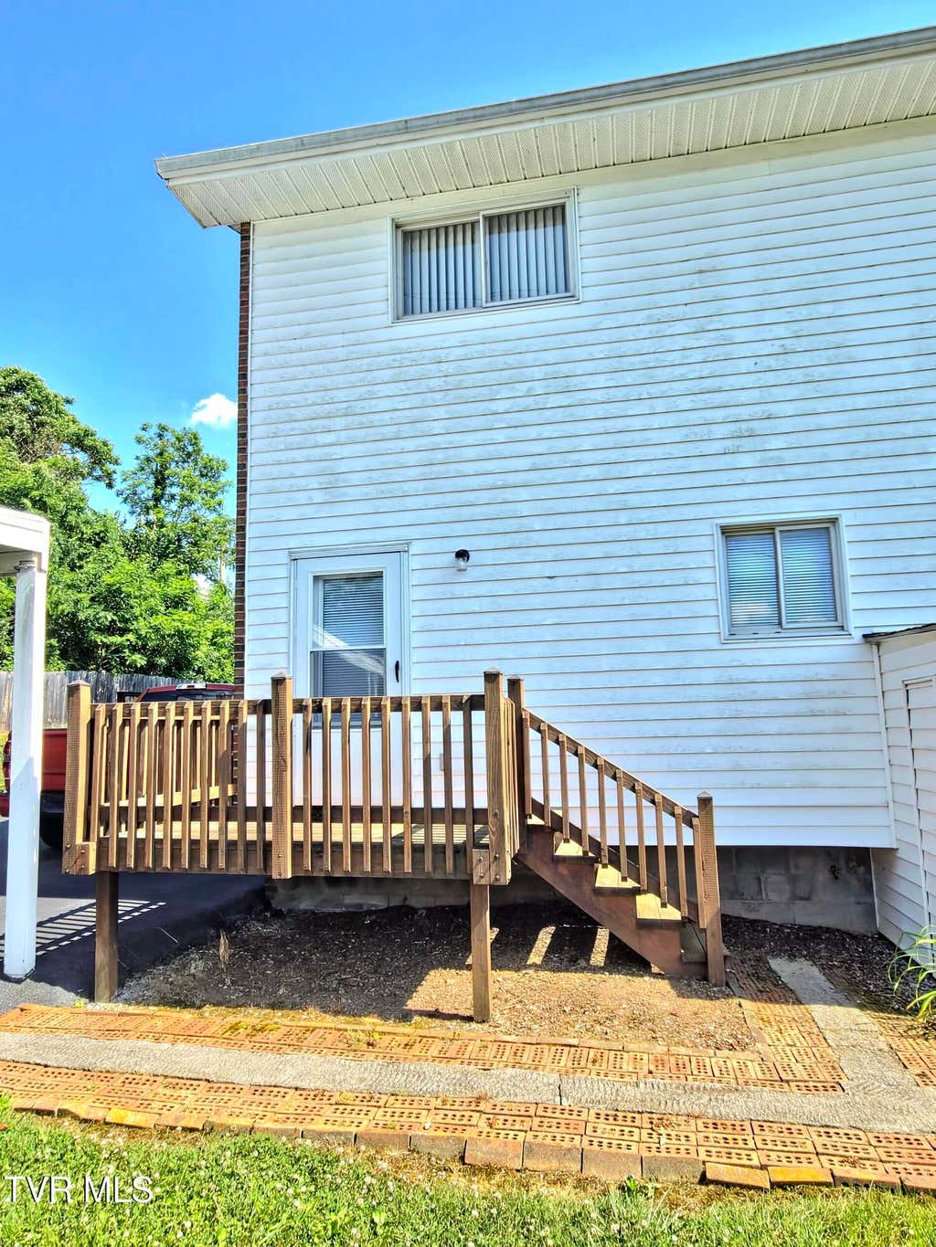 Photo of 549 Holston River Drive #A, Kingsport, TN 37660 (MLS # 9996703)