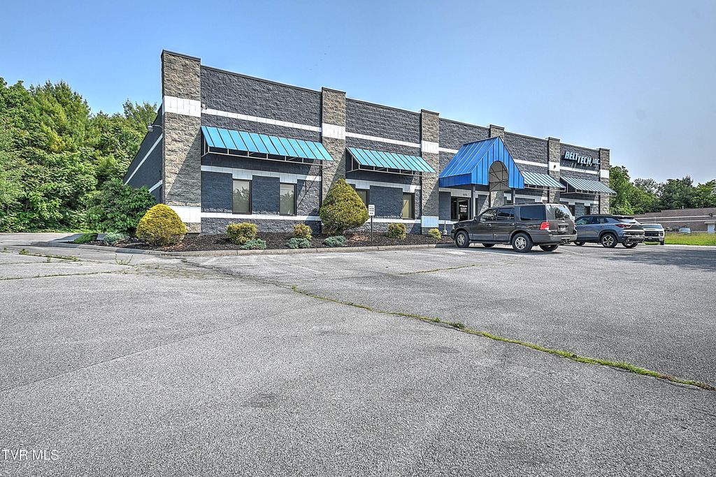 Photo of 10376 Wallace Alley Street, Kingsport, TN 37663 (MLS # 9986841)