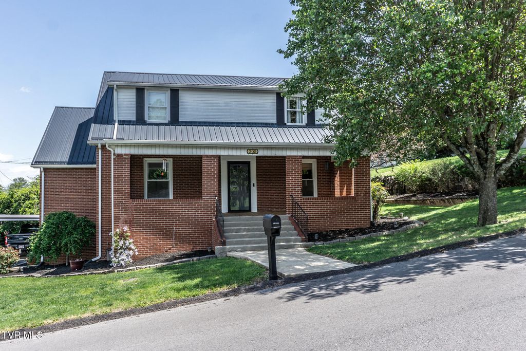 Photo of 205 Sevier Avenue, Greeneville, TN 37745 (MLS # 9994214)