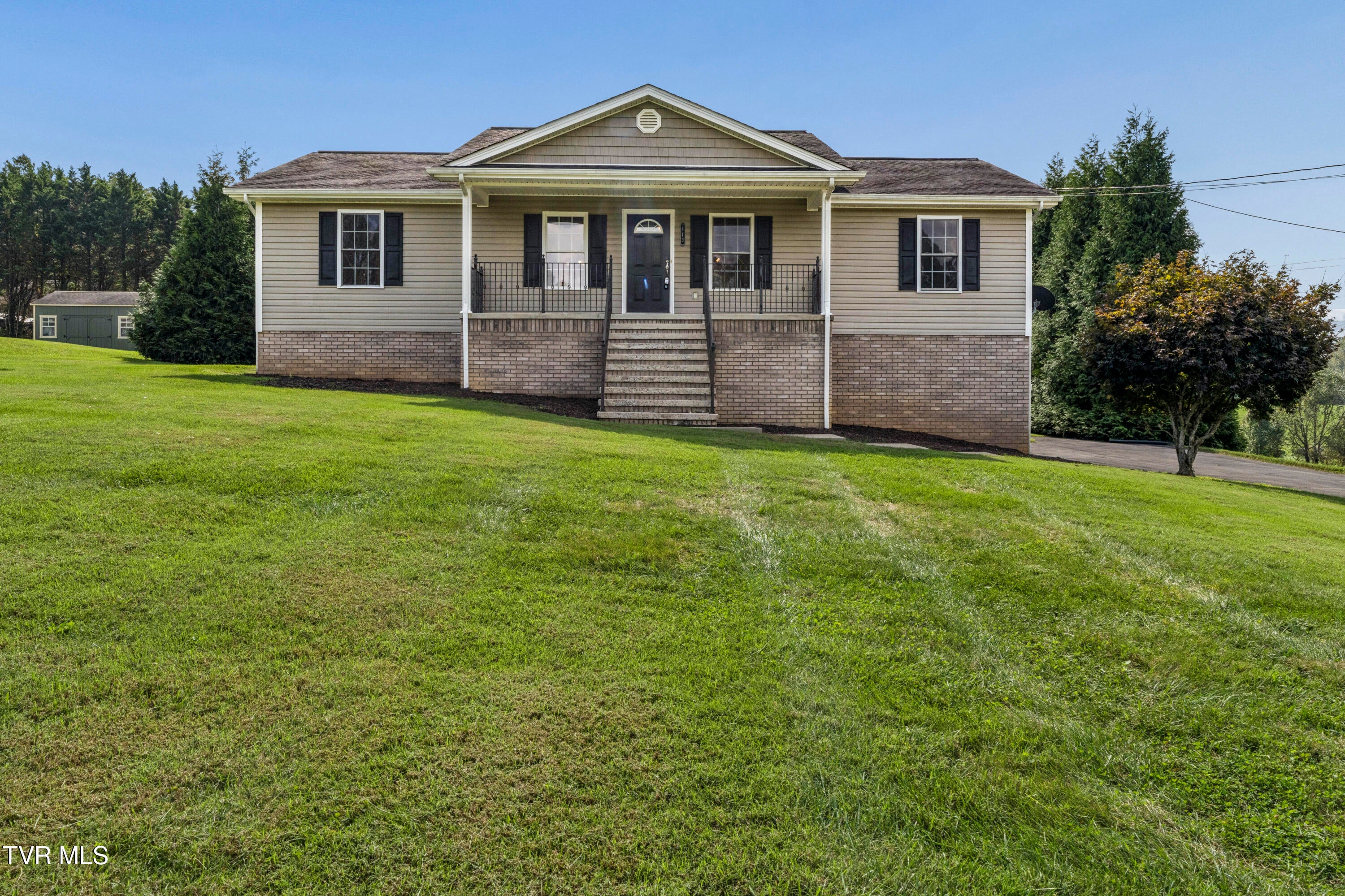 113 Tamarack Drive