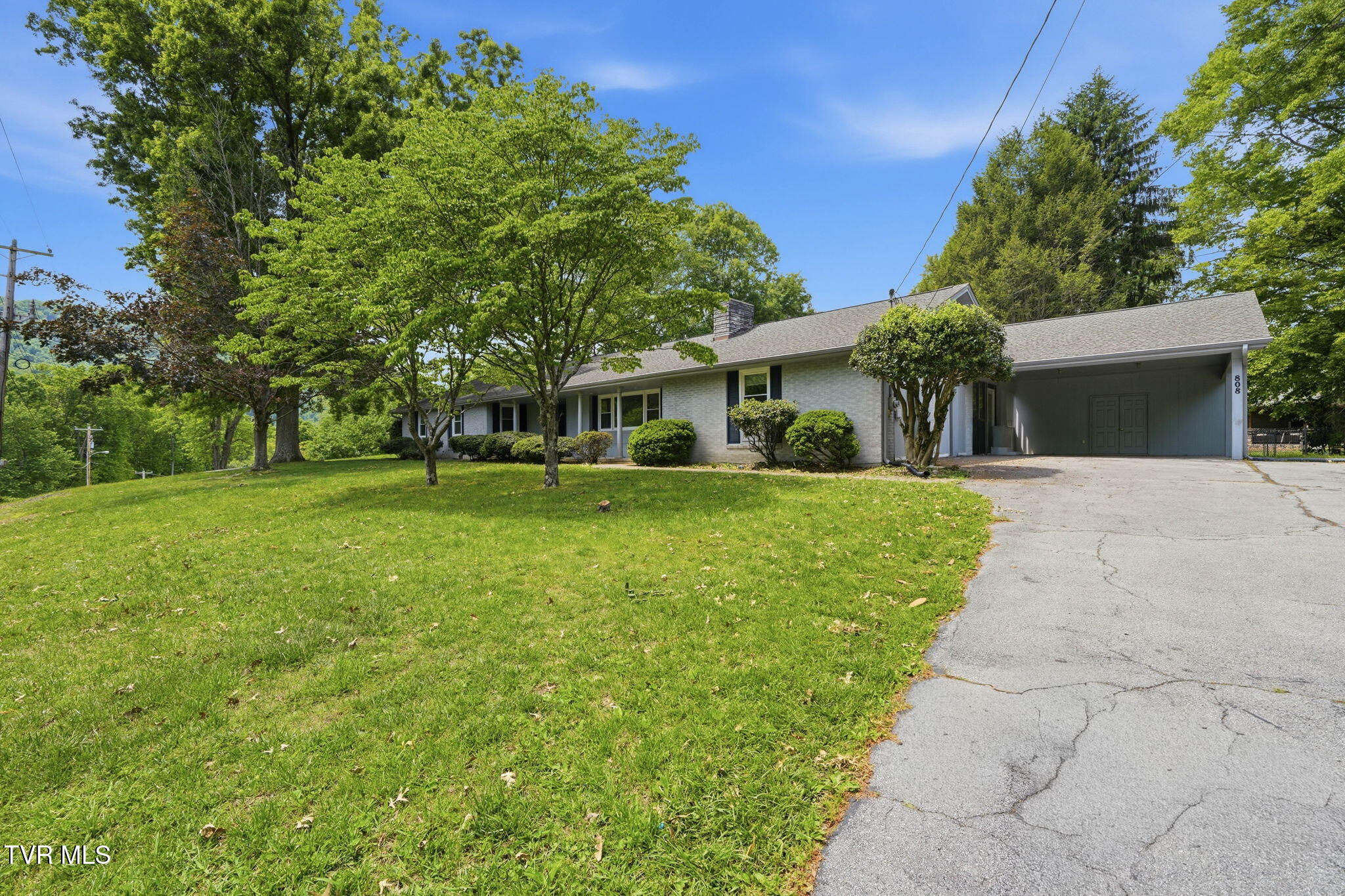 808 Chippendale Road