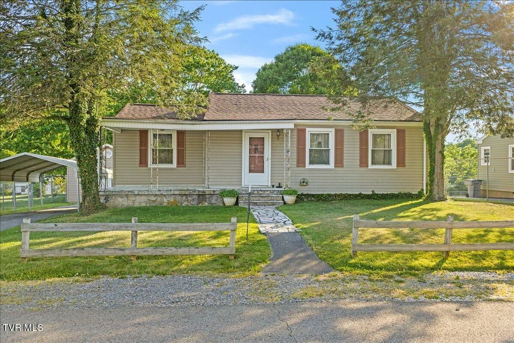 Photo of 110 Neal Drive, Bristol, TN 37620 (MLS # 9995645)