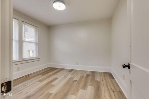 Tiny photo for 548 Floyd Street, Bristol, VA 24201 (MLS # 9986501)