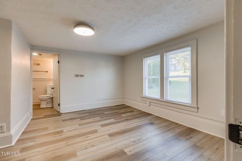 Tiny photo for 548 Floyd Street, Bristol, VA 24201 (MLS # 9986501)