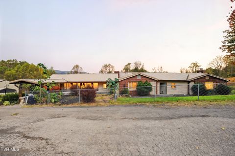 Homes For Sale - 490 Delaney Lane<br/> Dickenson County, Clintwood, VA 24228