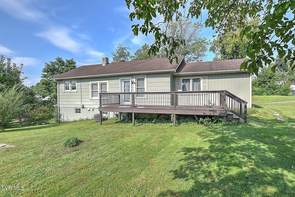 Photo of 2021 Windsor Avenue, Bristol, TN 37620 (MLS # 10000102)