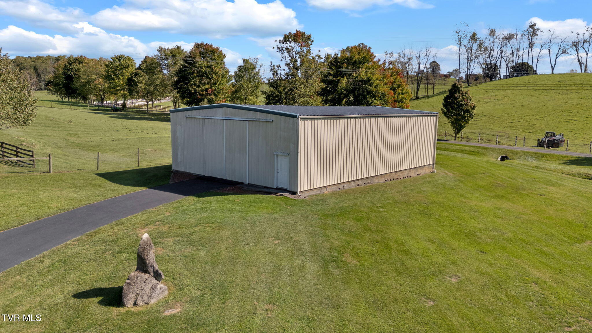 25092 Hillman Highway, Abingdon, Virginia image 9