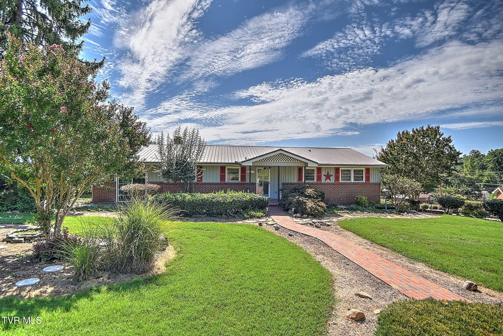 Photo of 104 Orchard Street, Greeneville, TN 37745 (MLS # 10000218)