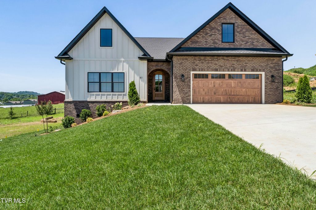 Photo of 61 Glaze Farm Way, Johnson City, TN 37601 (MLS # 9996630)
