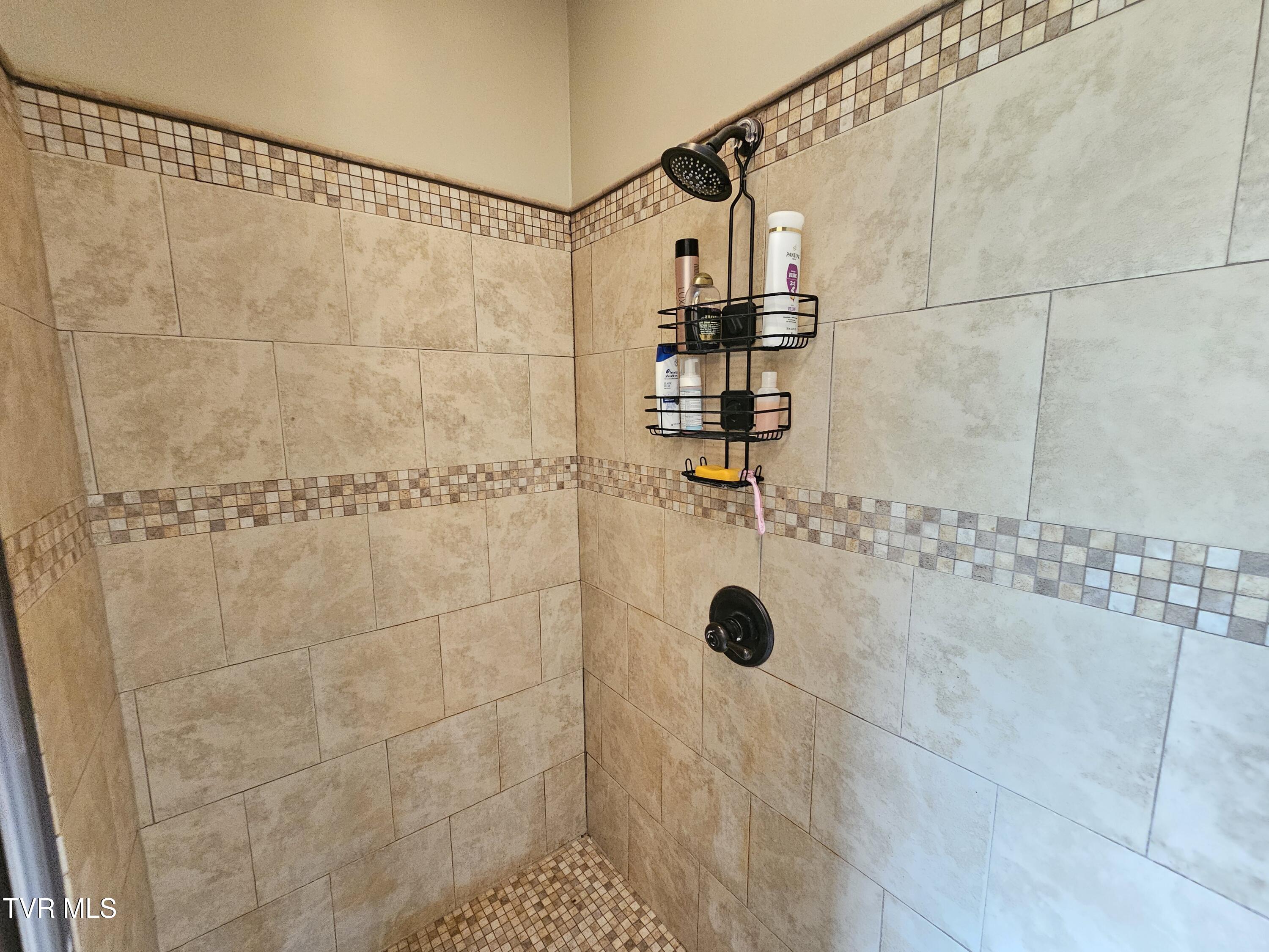 1211 Downing Place, Kingsport, Tennessee image 32
