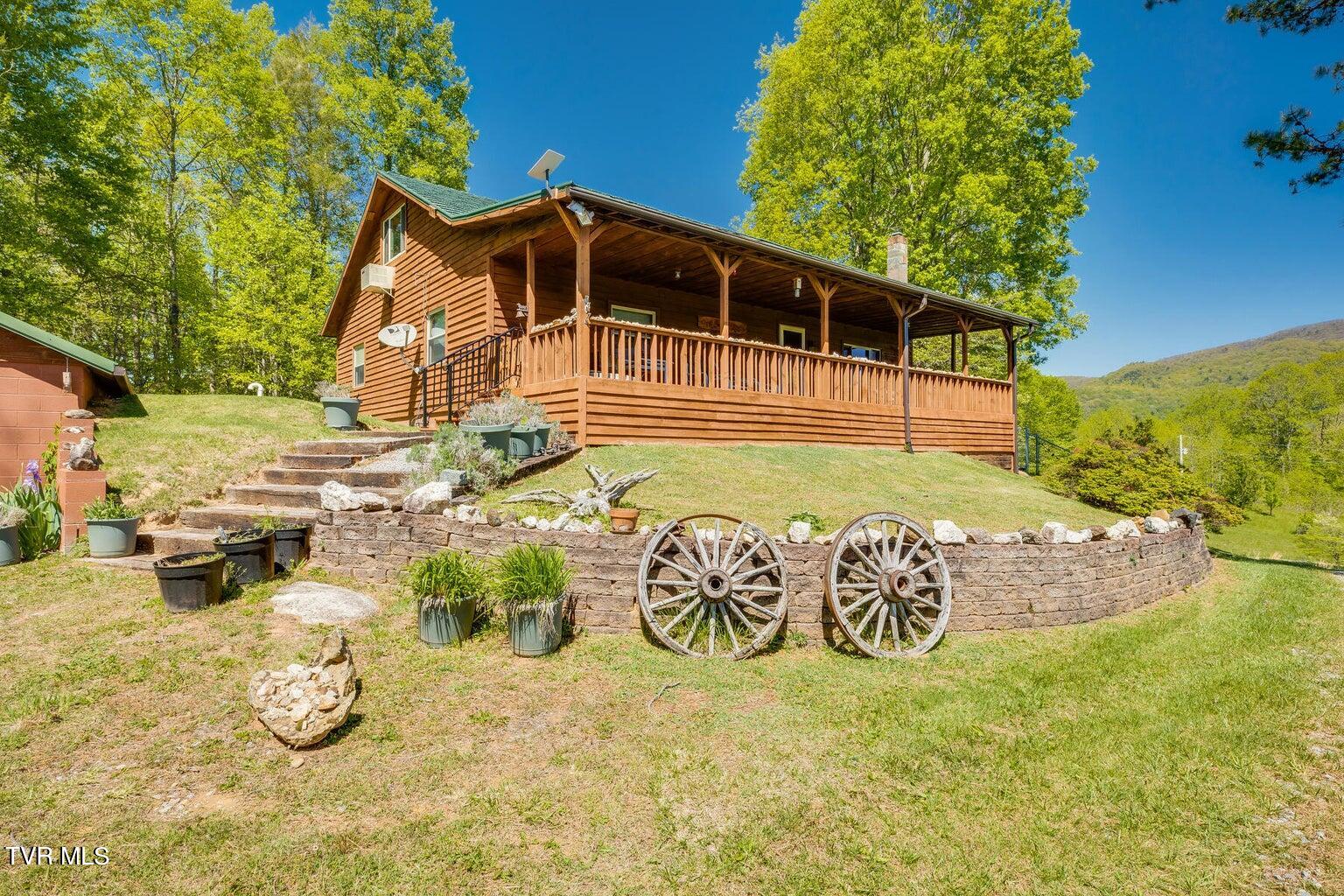 143 Horseshoe Lane, Roan Mountain, Tennessee image 7