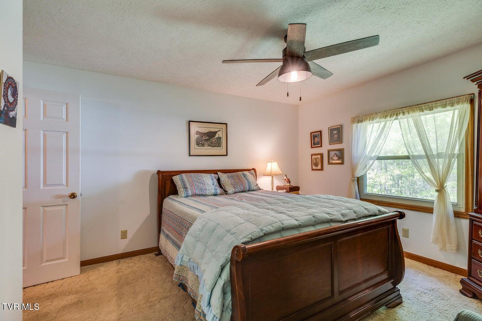 143 Horseshoe Lane, Roan Mountain, Tennessee image 33