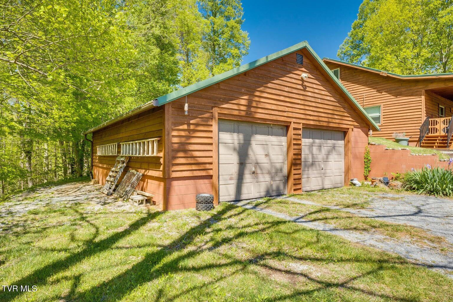 143 Horseshoe Lane, Roan Mountain, Tennessee image 45