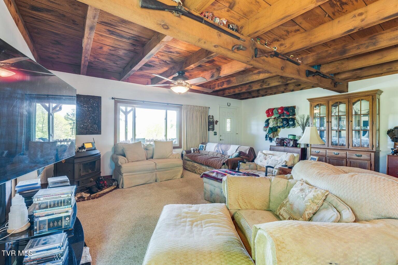 143 Horseshoe Lane, Roan Mountain, Tennessee image 17