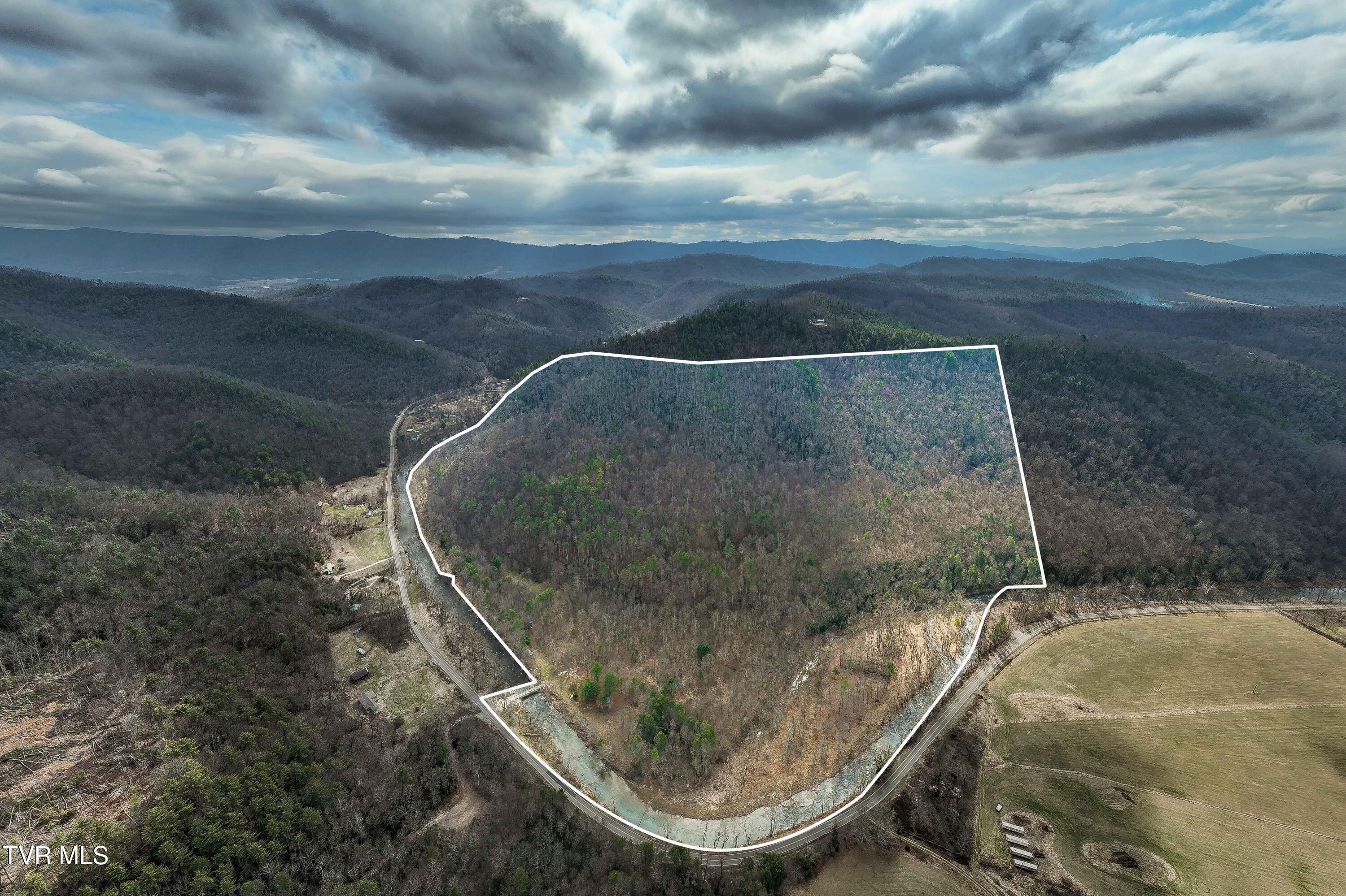 9613 Roan Creek Road