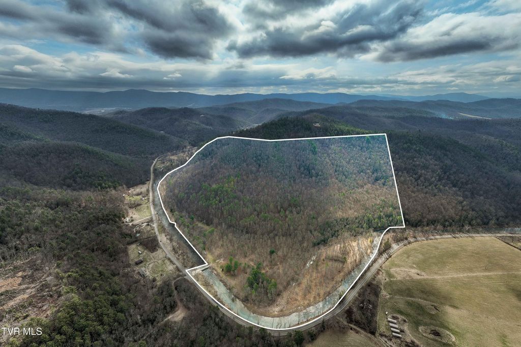 Photo of 9613 Roan Creek Road, Butler, TN 37640 (MLS # 9992275)