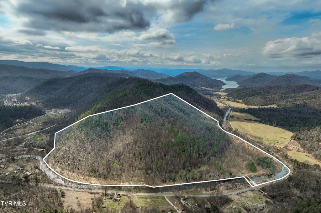 Photo of 9613 Roan Creek Road, Butler, TN 37640 (MLS # 9992275)