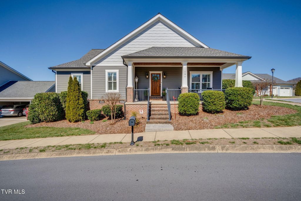 Photo of 197 Princeton Gardens Drive, Johnson City, TN 37601 (MLS # 9992301)
