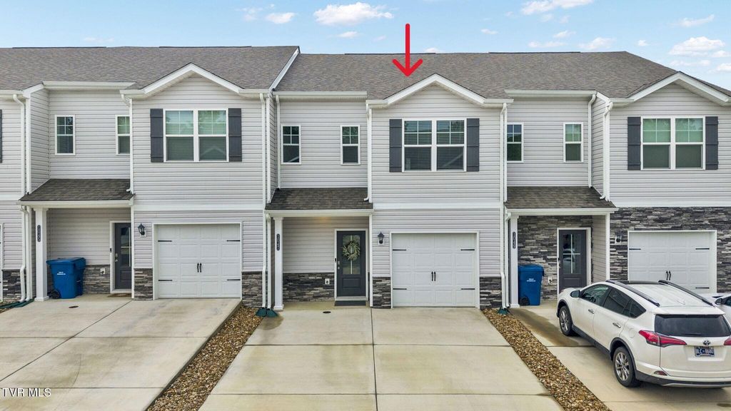 Photo of 1047 Saylors Place #1047, Jonesborough, TN 37659 (MLS # 9996090)