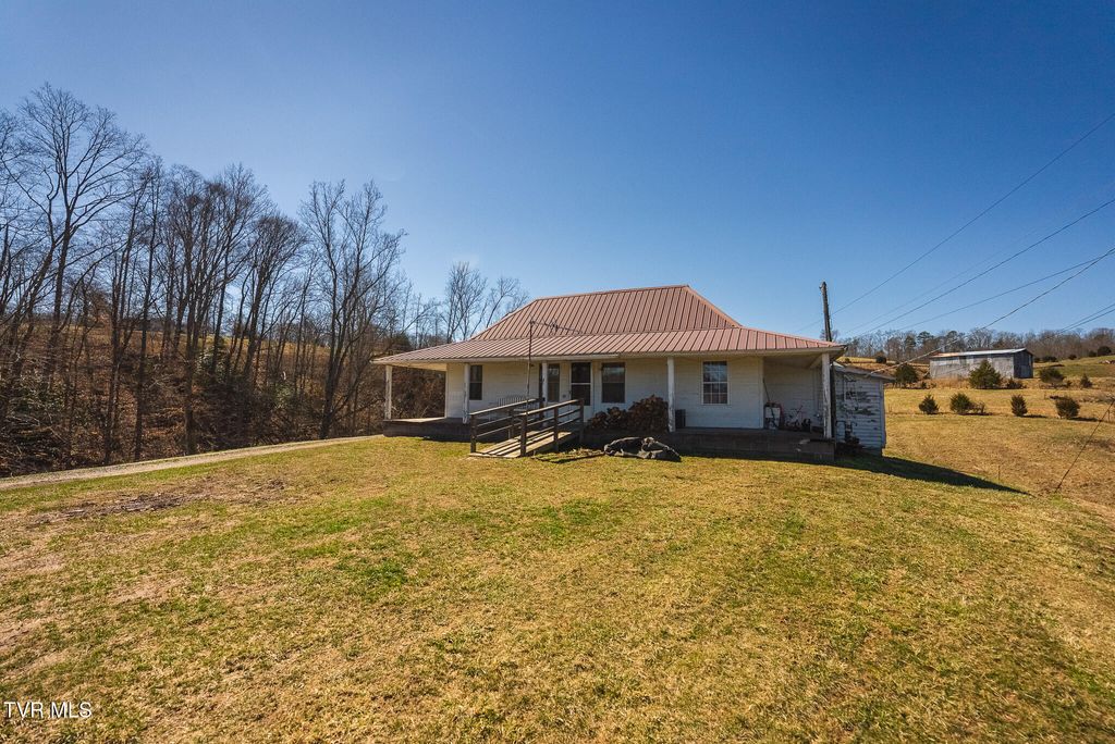 Photo of 179 Sutton Hollow Road, Sneedville, TN 37869 (MLS # 9993088)