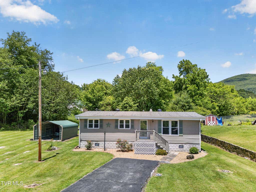 Photo of 714 Allison Gap Road, Saltville, VA 24370 (MLS # 9996372)