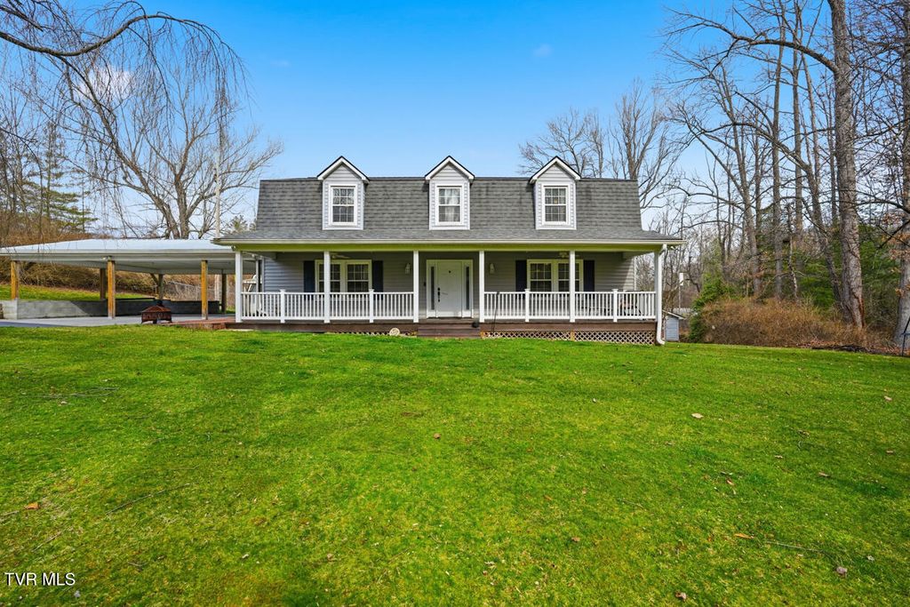 Photo of 308 Grant Avenue, Wise, VA 24293 (MLS # 9992025)
